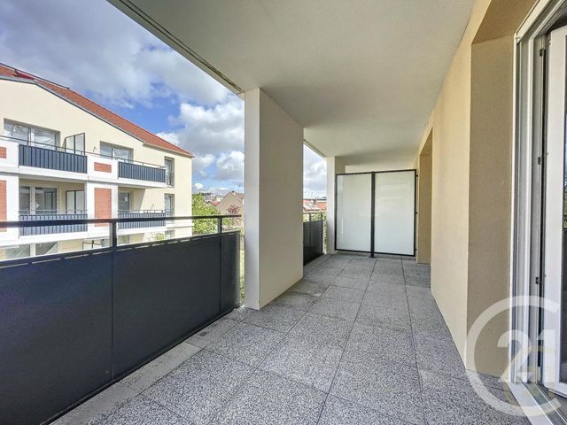 Appartement F3 à louer - 3 pièces - 60.8 m2 - DAMMARIE LES LYS - 77 - ILE-DE-FRANCE - Century 21 Cerim