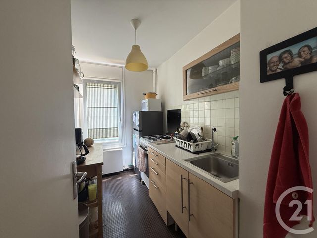 Appartement F2 à vendre - 2 pièces - 46.9 m2 - LE MEE SUR SEINE - 77 - ILE-DE-FRANCE - Century 21 Cerim