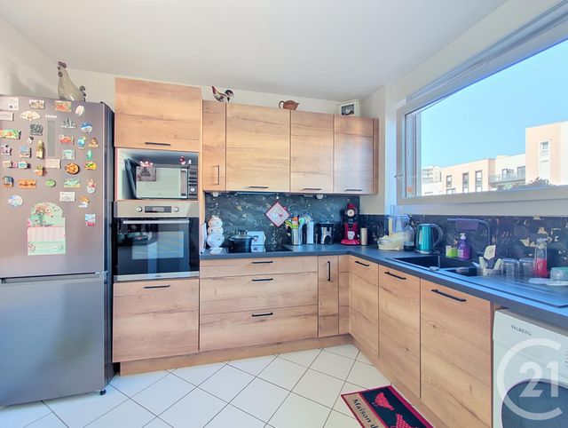 Appartement F4 à vendre - 4 pièces - 67.86 m2 - MELUN - 77 - ILE-DE-FRANCE - Century 21 Cerim