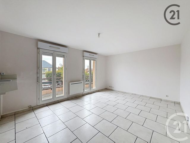 Appartement F3 à louer - 3 pièces - 63.2 m2 - MELUN - 77 - ILE-DE-FRANCE - Century 21 Cerim