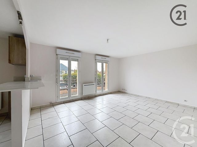 Appartement F3 à louer - 3 pièces - 63.2 m2 - MELUN - 77 - ILE-DE-FRANCE - Century 21 Cerim