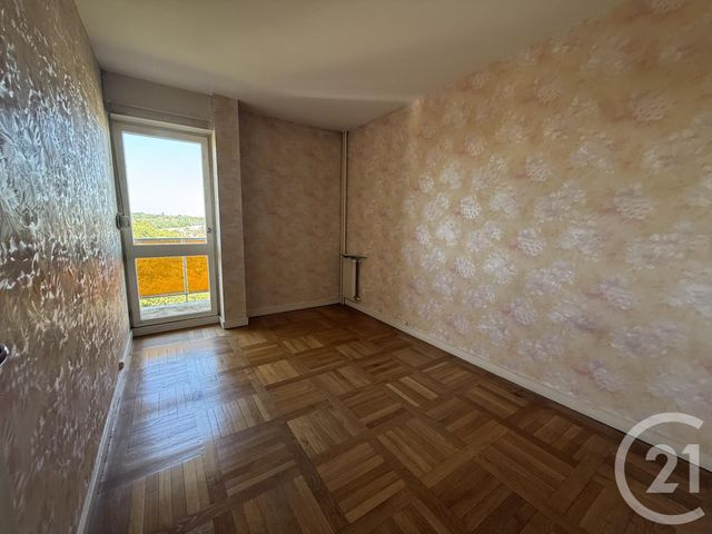 Appartement F3 à vendre - 3 pièces - 69.0 m2 - MELUN - 77 - ILE-DE-FRANCE - Century 21 Cerim