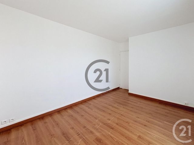 Appartement F4 à louer - 4 pièces - 76.0 m2 - LE MEE SUR SEINE - 77 - ILE-DE-FRANCE - Century 21 Cerim