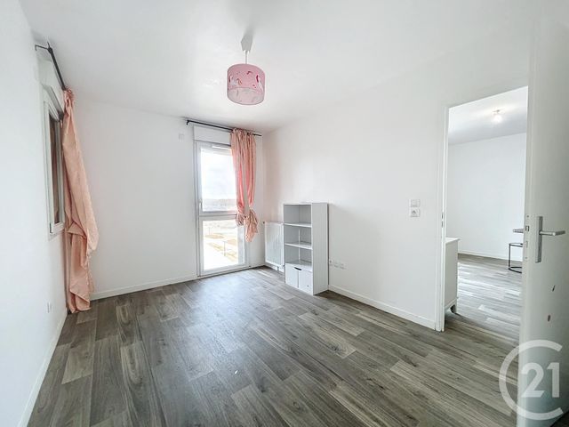 Appartement F3 à louer - 3 pièces - 55.3 m2 - MELUN - 77 - ILE-DE-FRANCE - Century 21 Cerim