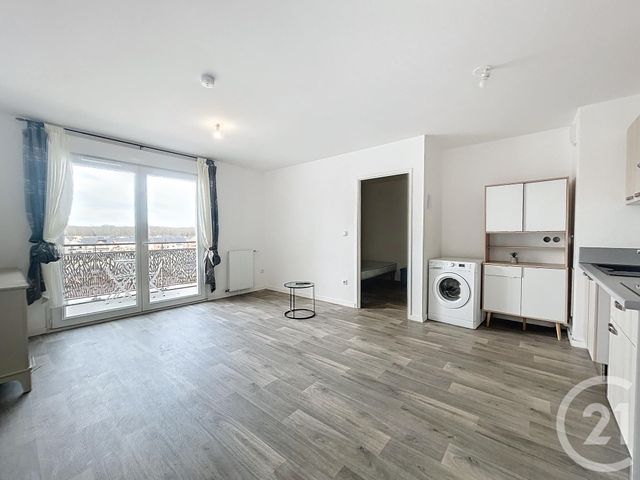 Appartement F3 à louer - 3 pièces - 55.3 m2 - MELUN - 77 - ILE-DE-FRANCE - Century 21 Cerim