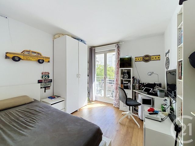 Appartement F3 à vendre - 3 pièces - 65.06 m2 - DAMMARIE LES LYS - 77 - ILE-DE-FRANCE - Century 21 Cerim