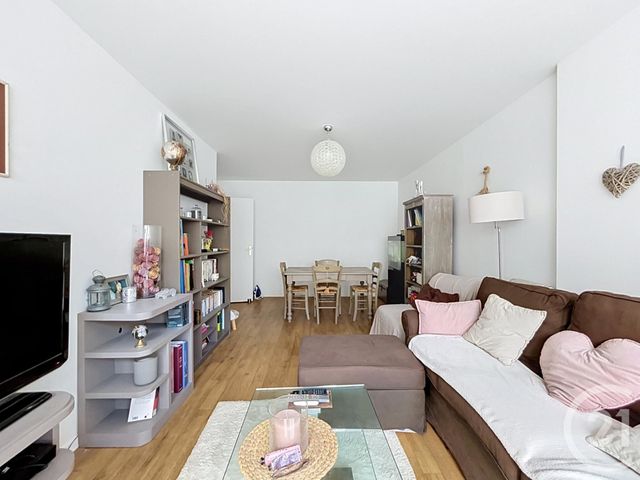 Appartement F3 à vendre - 3 pièces - 65.06 m2 - DAMMARIE LES LYS - 77 - ILE-DE-FRANCE - Century 21 Cerim