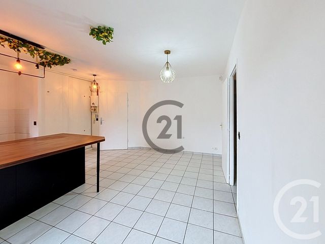 Appartement F2 à louer - 2 pièces - 41.71 m2 - MELUN - 77 - ILE-DE-FRANCE - Century 21 Cerim