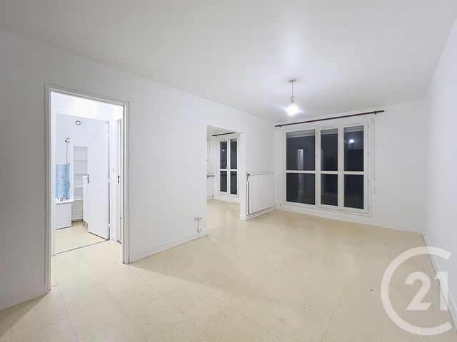 Appartement F1 à louer - 1 pièce - 34.94 m2 - LA ROCHETTE - 77 - ILE-DE-FRANCE - Century 21 Cerim