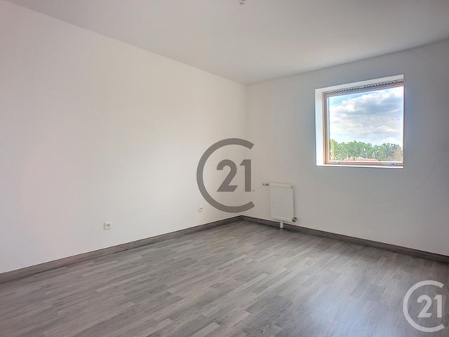 Appartement F3 à louer - 3 pièces - 56.2 m2 - DAMMARIE LES LYS - 77 - ILE-DE-FRANCE - Century 21 Cerim