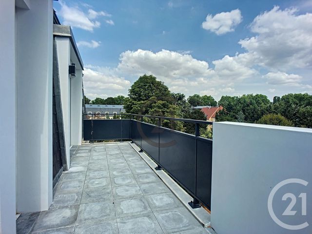 Appartement F3 à louer - 3 pièces - 56.2 m2 - DAMMARIE LES LYS - 77 - ILE-DE-FRANCE - Century 21 Cerim