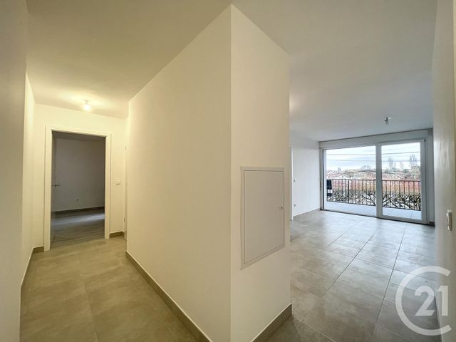Appartement F3 à louer - 3 pièces - 61.1 m2 - LE MEE SUR SEINE - 77 - ILE-DE-FRANCE - Century 21 Cerim