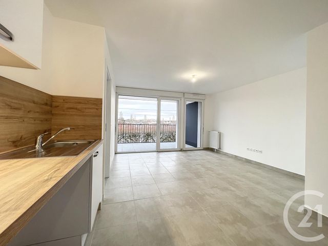 Appartement F3 à louer - 3 pièces - 61.1 m2 - LE MEE SUR SEINE - 77 - ILE-DE-FRANCE - Century 21 Cerim
