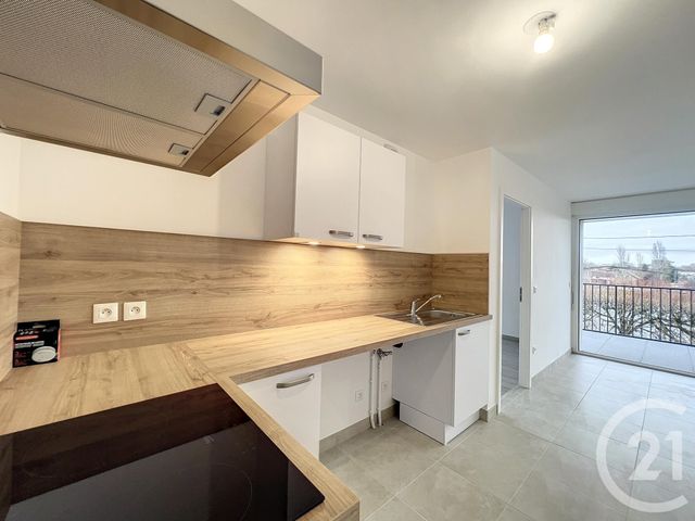 Appartement F3 à louer - 3 pièces - 61.1 m2 - LE MEE SUR SEINE - 77 - ILE-DE-FRANCE - Century 21 Cerim