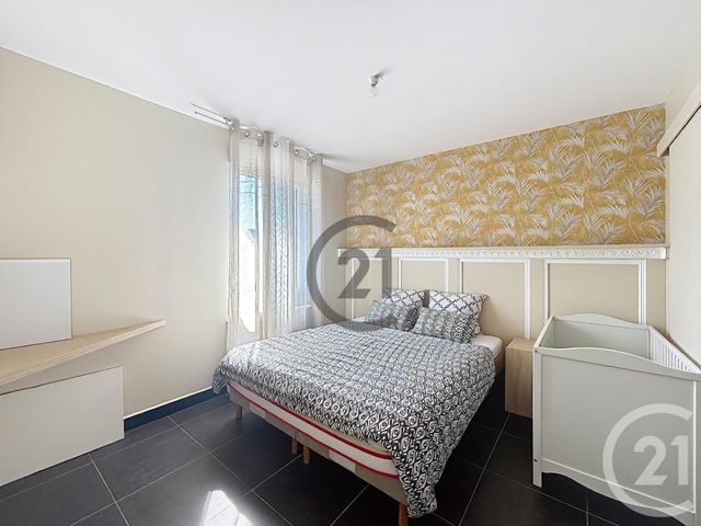 maison à louer - 5 pièces - 115.77 m2 - MAINCY - 77 - ILE-DE-FRANCE - Century 21 Cerim