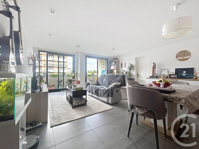 Appartement F3 à vendre - 4 pièces - 80.0 m2 - MELUN - 77 - ILE-DE-FRANCE - Century 21 Cerim