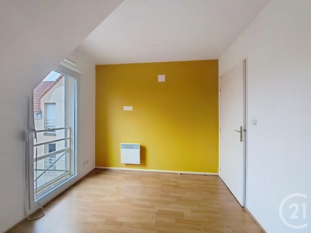 Appartement F3 à vendre - 3 pièces - 61.09 m2 - PRINGY - 77 - ILE-DE-FRANCE - Century 21 Cerim