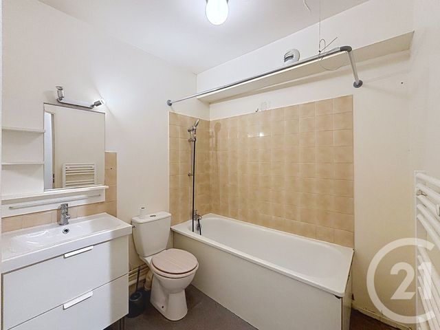 Appartement F1 à louer - 1 pièce - 28.75 m2 - ST FARGEAU PONTHIERRY - 77 - ILE-DE-FRANCE - Century 21 Cerim