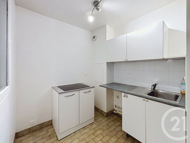 Appartement F1 à louer - 1 pièce - 28.75 m2 - ST FARGEAU PONTHIERRY - 77 - ILE-DE-FRANCE - Century 21 Cerim