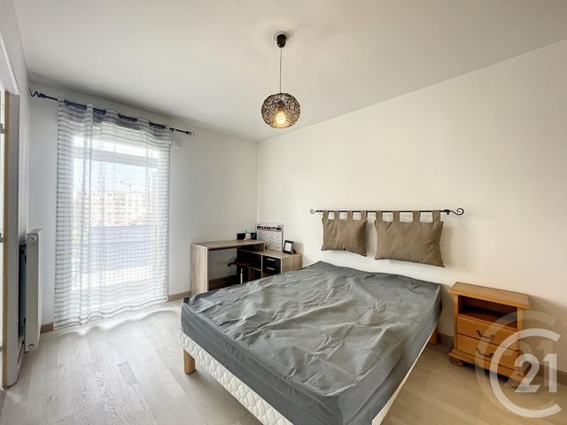 Appartement F2 à louer - 2 pièces - 43.4 m2 - LE MEE SUR SEINE - 77 - ILE-DE-FRANCE - Century 21 Cerim