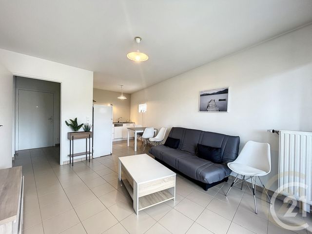 Appartement F2 à louer - 2 pièces - 43.4 m2 - LE MEE SUR SEINE - 77 - ILE-DE-FRANCE - Century 21 Cerim