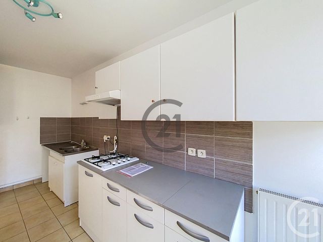 Appartement F2 à louer - 2 pièces - 46.59 m2 - MELUN - 77 - ILE-DE-FRANCE - Century 21 Cerim
