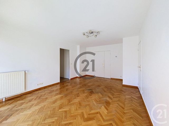Appartement F2 à louer - 2 pièces - 46.59 m2 - MELUN - 77 - ILE-DE-FRANCE - Century 21 Cerim