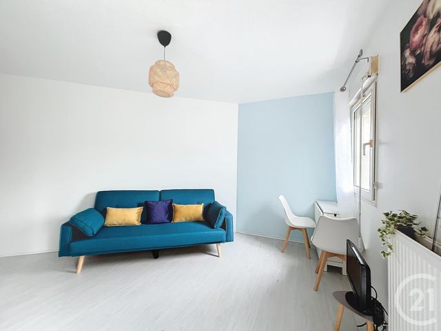 Appartement Studio à louer MELUN