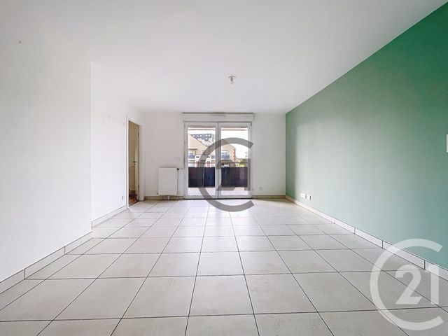 Appartement F3 à louer - 3 pièces - 60.8 m2 - DAMMARIE LES LYS - 77 - ILE-DE-FRANCE - Century 21 Cerim