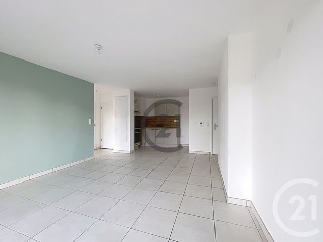 Appartement F3 à louer - 3 pièces - 60.8 m2 - DAMMARIE LES LYS - 77 - ILE-DE-FRANCE - Century 21 Cerim