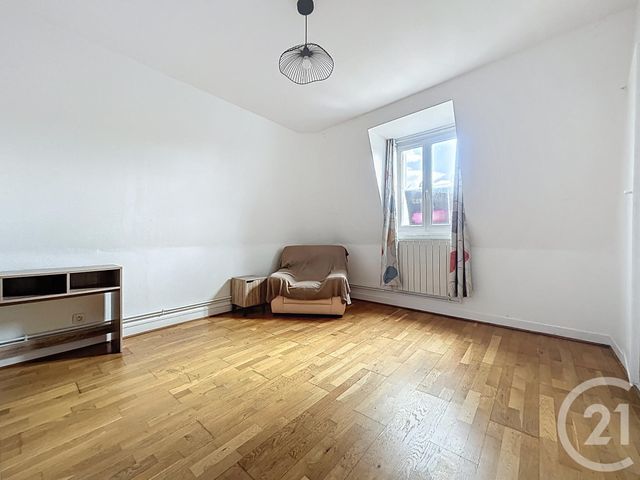 Appartement F2 à vendre - 2 pièces - 34.7 m2 - MELUN - 77 - ILE-DE-FRANCE - Century 21 Cerim