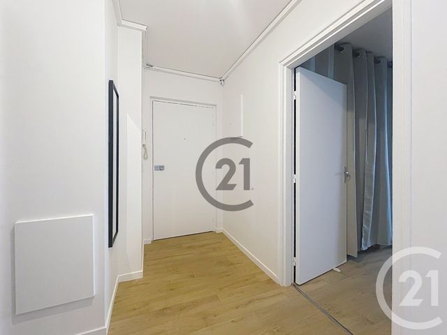 Appartement à louer - 3 pièces - 68.0 m2 - DAMMARIE LES LYS - 77 - ILE-DE-FRANCE - Century 21 Cerim