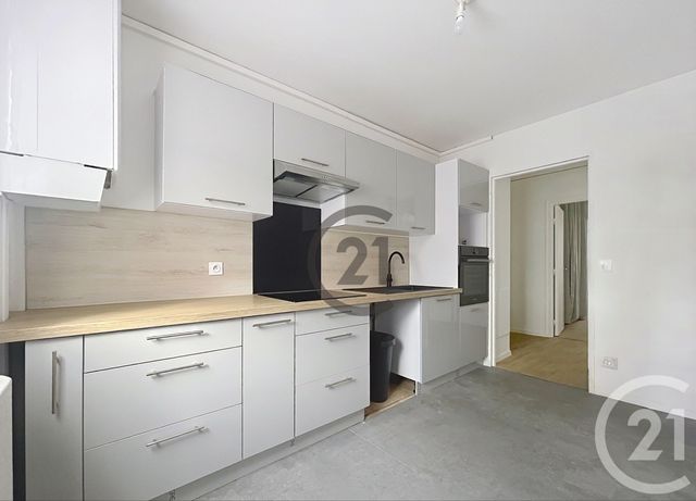 Appartement à louer - 3 pièces - 68.0 m2 - DAMMARIE LES LYS - 77 - ILE-DE-FRANCE - Century 21 Cerim