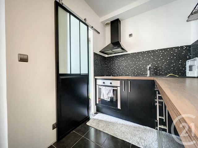 Appartement F2 à louer - 2 pièces - 33.7 m2 - MELUN - 77 - ILE-DE-FRANCE - Century 21 Cerim