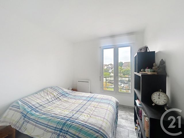 Appartement F4 à vendre - 4 pièces - 84.23 m2 - DAMMARIE LES LYS - 77 - ILE-DE-FRANCE - Century 21 Cerim