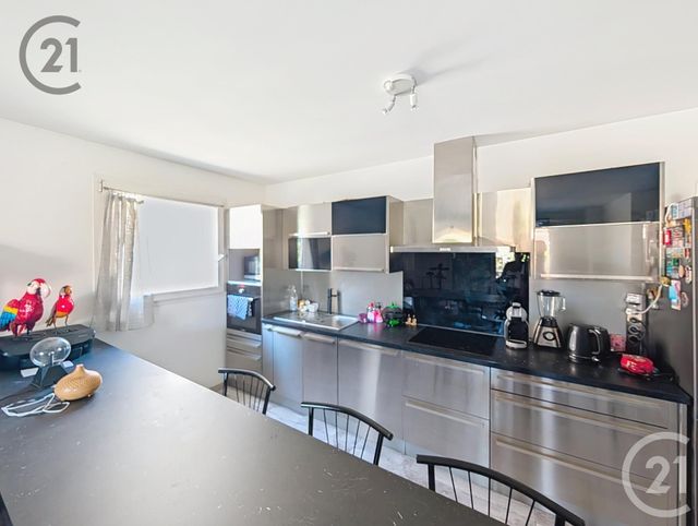 Appartement F4 à vendre - 4 pièces - 84.23 m2 - DAMMARIE LES LYS - 77 - ILE-DE-FRANCE - Century 21 Cerim