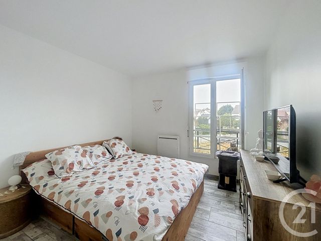Appartement F4 à vendre - 4 pièces - 84.23 m2 - DAMMARIE LES LYS - 77 - ILE-DE-FRANCE - Century 21 Cerim