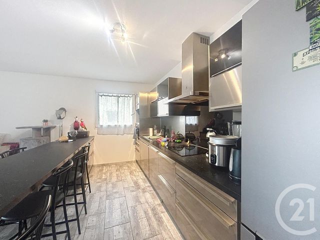 Appartement F4 à vendre - 4 pièces - 84.23 m2 - DAMMARIE LES LYS - 77 - ILE-DE-FRANCE - Century 21 Cerim