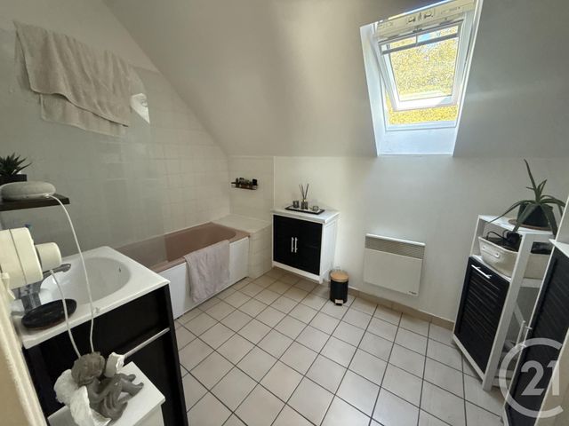 maison à vendre - 5 pièces - 127.37 m2 - VAUX LE PENIL - 77 - ILE-DE-FRANCE - Century 21 Cerim