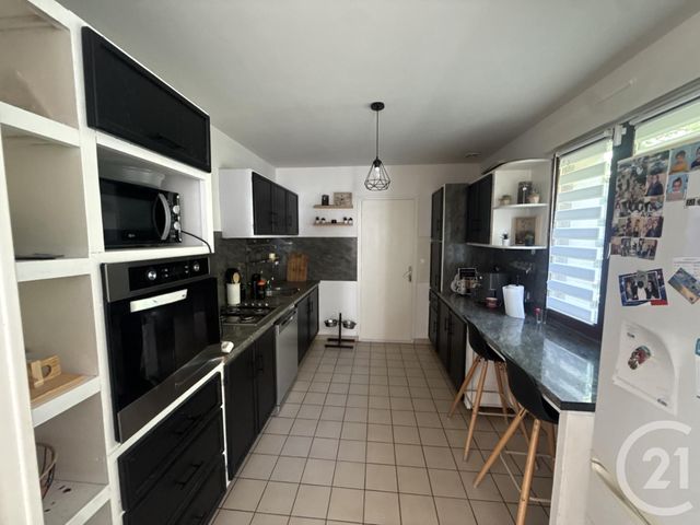 maison à vendre - 5 pièces - 127.37 m2 - VAUX LE PENIL - 77 - ILE-DE-FRANCE - Century 21 Cerim