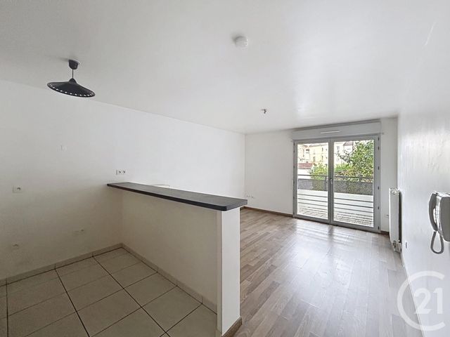 Appartement F2 à vendre - 2 pièces - 41.4 m2 - MELUN - 77 - ILE-DE-FRANCE - Century 21 Cerim