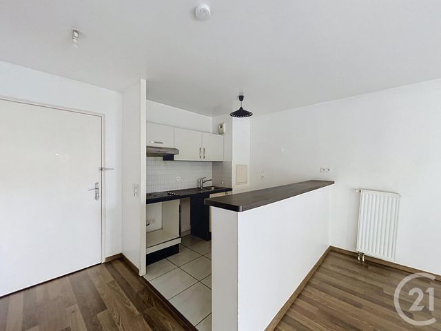Appartement F2 à vendre - 2 pièces - 41.4 m2 - MELUN - 77 - ILE-DE-FRANCE - Century 21 Cerim