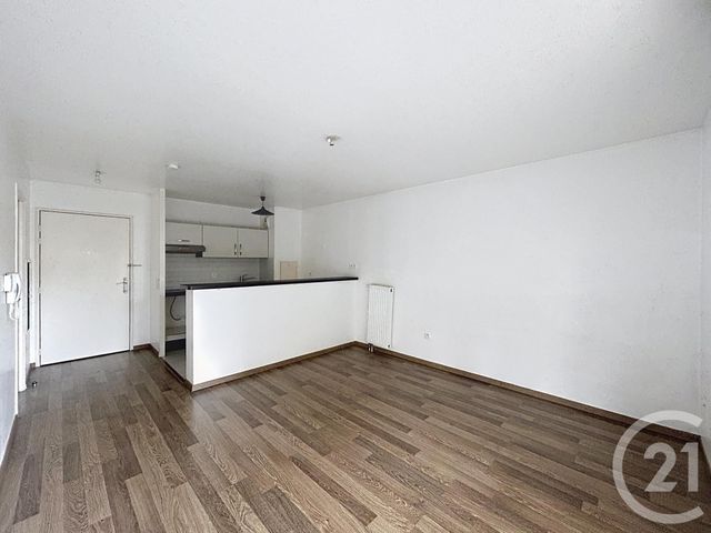 Appartement F2 à vendre - 2 pièces - 41.4 m2 - MELUN - 77 - ILE-DE-FRANCE - Century 21 Cerim