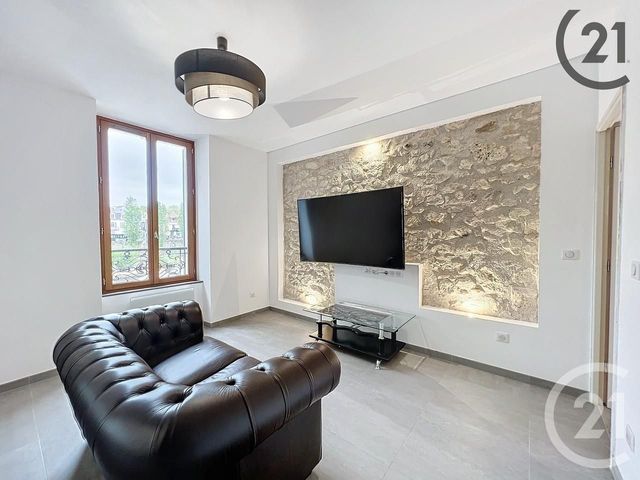 Appartement F3 à louer - 3 pièces - 61.01 m2 - MELUN - 77 - ILE-DE-FRANCE - Century 21 Cerim