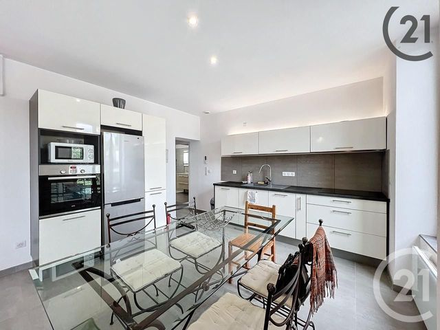 Appartement F3 à louer - 3 pièces - 61.01 m2 - MELUN - 77 - ILE-DE-FRANCE - Century 21 Cerim
