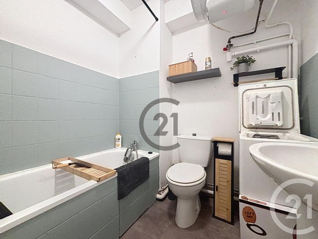 Appartement F1 à louer - 1 pièce - 30.1 m2 - MELUN - 77 - ILE-DE-FRANCE - Century 21 Cerim
