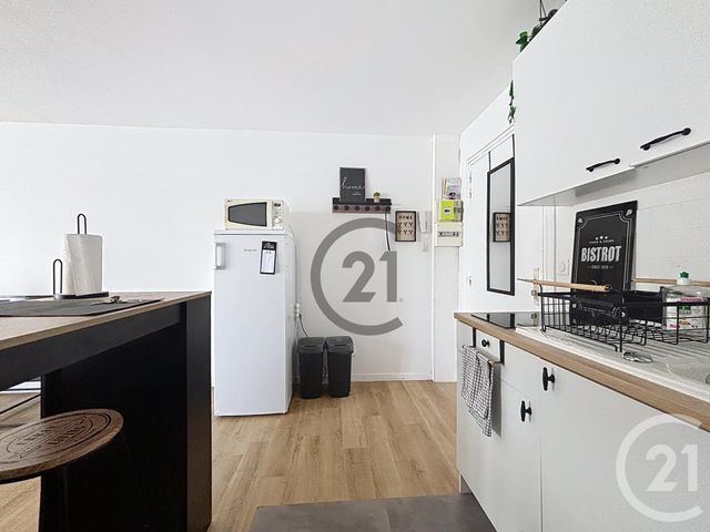 Appartement F1 à louer - 1 pièce - 30.1 m2 - MELUN - 77 - ILE-DE-FRANCE - Century 21 Cerim