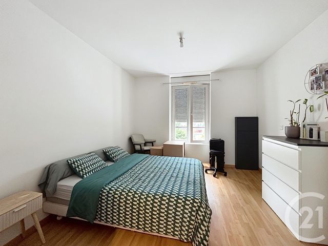 Appartement à louer - 3 pièces - 75.48 m2 - MELUN - 77 - ILE-DE-FRANCE - Century 21 Cerim
