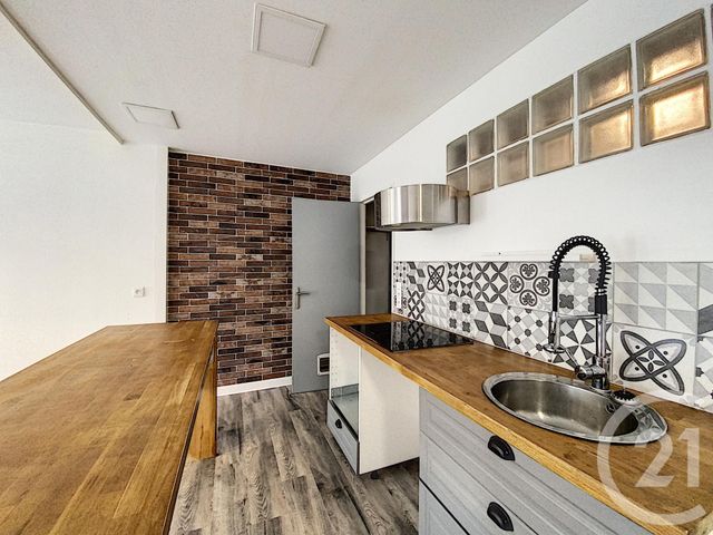 Appartement F4 à vendre - 4 pièces - 84.22 m2 - MELUN - 77 - ILE-DE-FRANCE - Century 21 Cerim