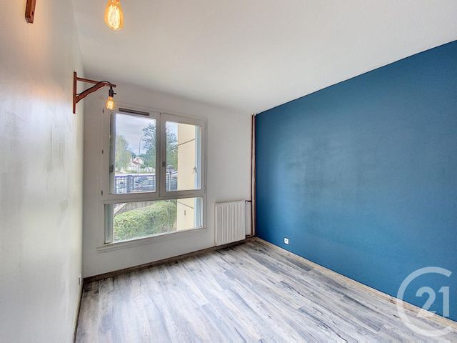 Appartement F4 à vendre - 4 pièces - 84.22 m2 - MELUN - 77 - ILE-DE-FRANCE - Century 21 Cerim
